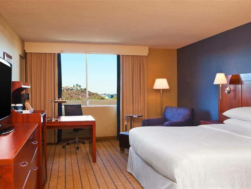 Four Points By Sheraton Los Angeles Westside Екстер'єр фото